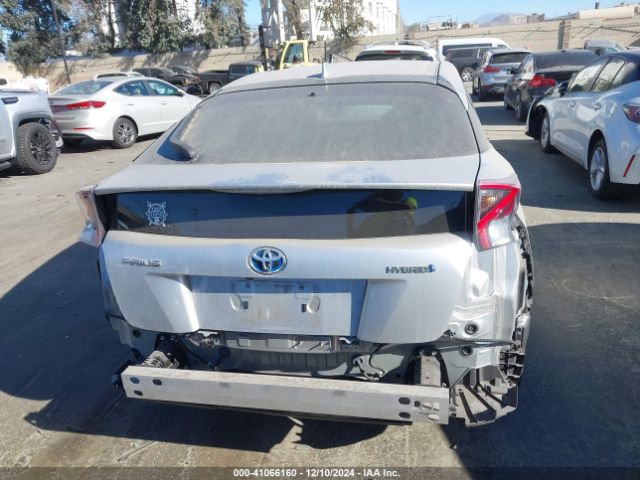 JTDKBRFU2H3048546 Toyota Prius Two
