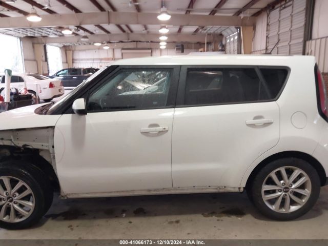 KNDJP3A59J7893046 KIA SOUL +
