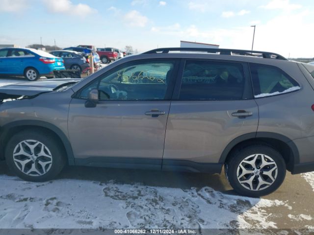 JF2SKAEC8NH434074 Subaru Forester Premium