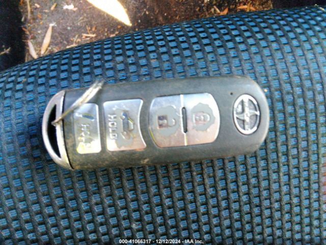 3MYDLBZV3GY122324 Scion IA