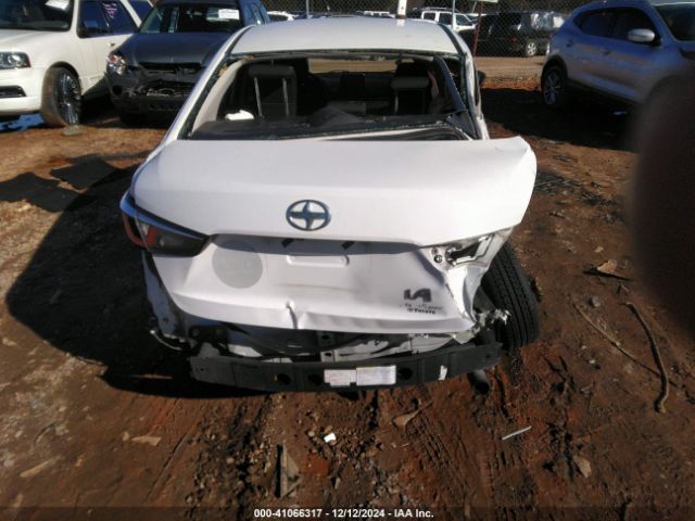 3MYDLBZV3GY122324 Scion IA