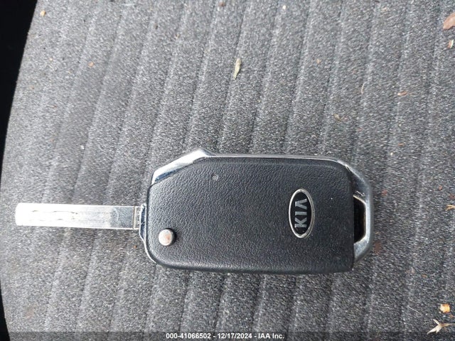 KIA SOUL S 2020 KNDJ23AUXL7006949 Image 11
