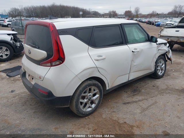 KIA SOUL S 2020 KNDJ23AUXL7006949 Image 4