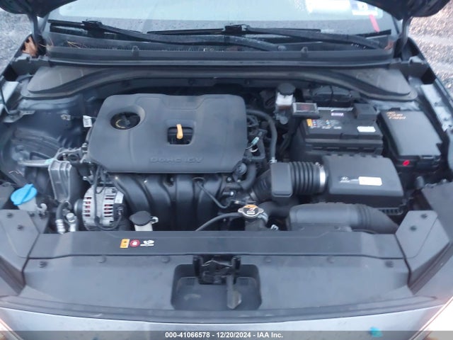 5NPD84LF5KH415922 Hyundai ELANTRA SEL
