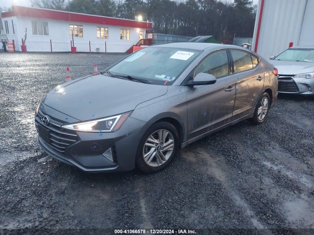 5NPD84LF5KH415922 Hyundai ELANTRA SEL