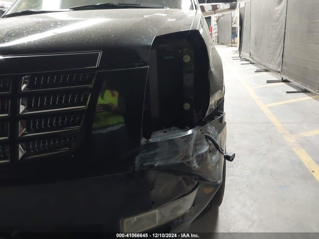 2011 CADILLAC ESCALADE 1GYS4CEF8BR299998 Photo 5