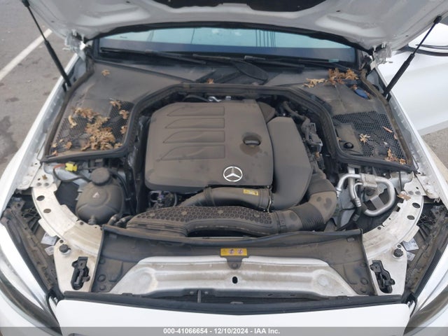W1KWF8DB8MR646493 Mercedes-Benz C 300 Sedan