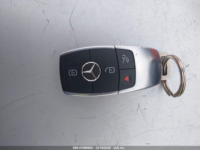 W1KWF8DB8MR646493 Mercedes-Benz C 300 Sedan