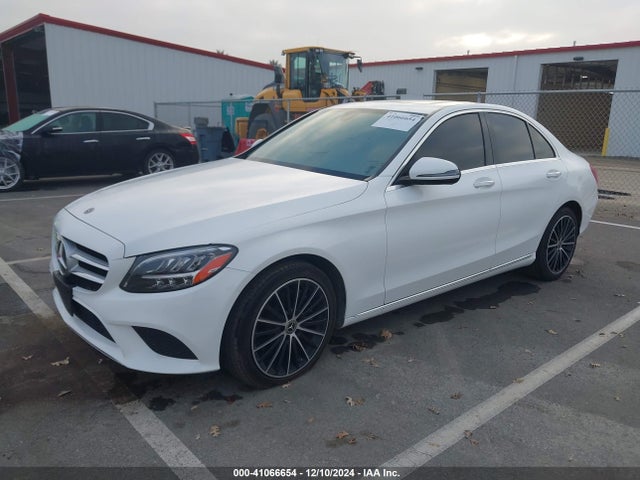 W1KWF8DB8MR646493 Mercedes-Benz C 300 Sedan