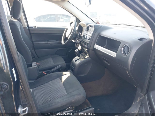 1C4NJDBB1ED572641 Jeep Compass Sport