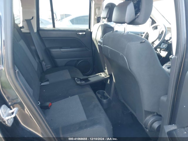 1C4NJDBB1ED572641 Jeep Compass Sport