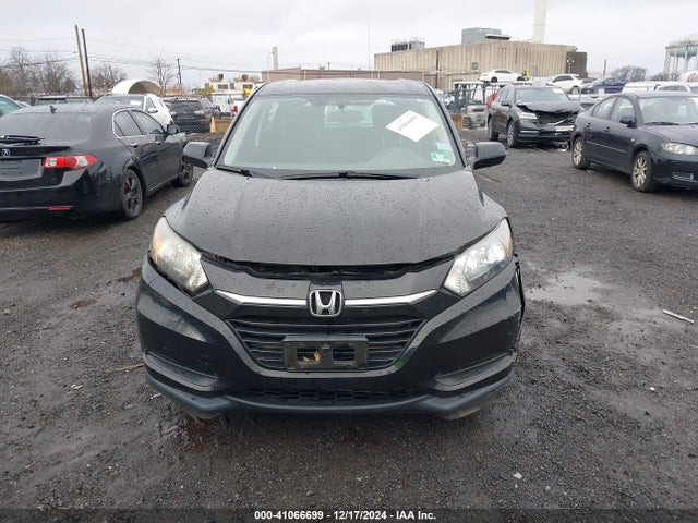 Honda HR-V LX 2017 3CZRU6H38HG710083 Image 12