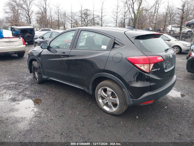 Honda HR-V LX 2017 3CZRU6H38HG710083 Image 3
