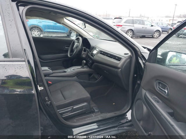 Honda HR-V LX 2017 3CZRU6H38HG710083 Image 5