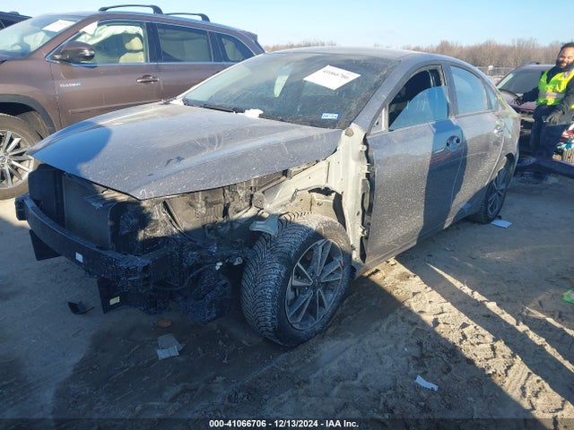 3KPF24AD4PE635995 KIA Forte Lxs