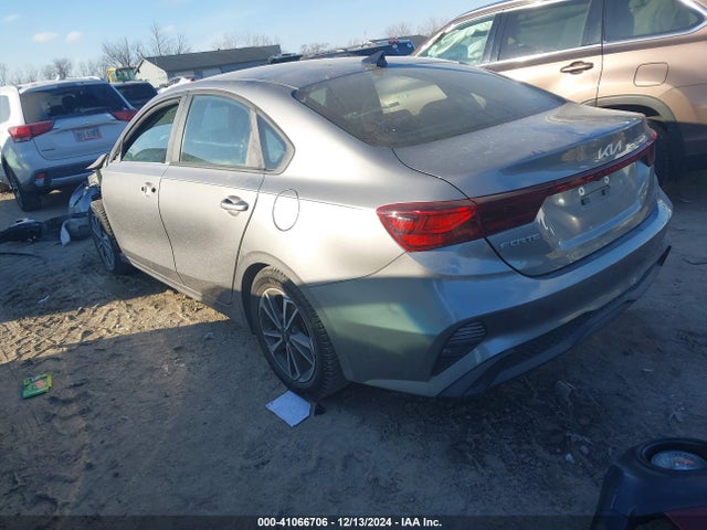 3KPF24AD4PE635995 KIA Forte Lxs