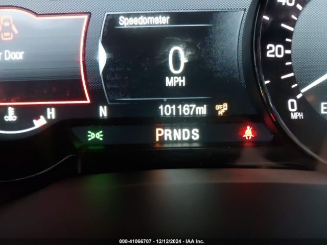 5LMTJ2DH6JUL07505 Lincoln MKC SELECT