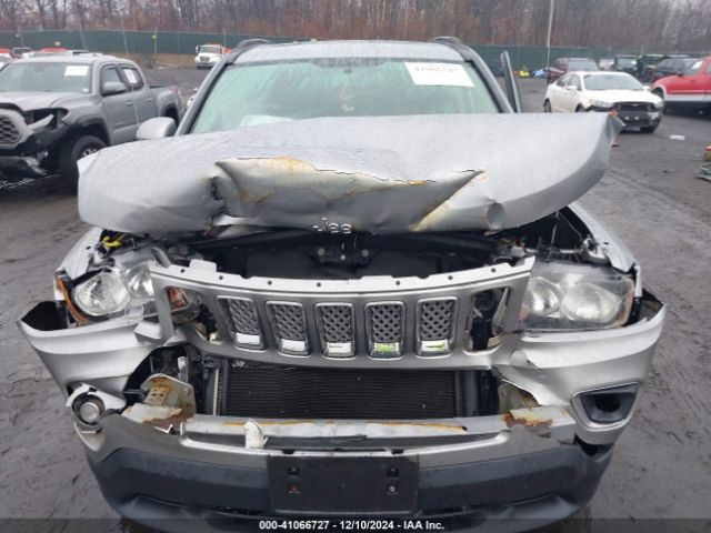 1C4NJDEB4HD113121 Jeep Compass High Altitude 4x4