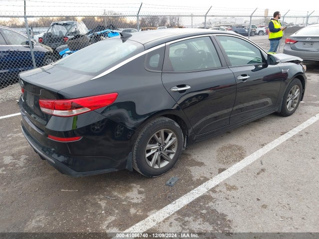 5XXGT4L39KG327257 KIA Optima Lx
