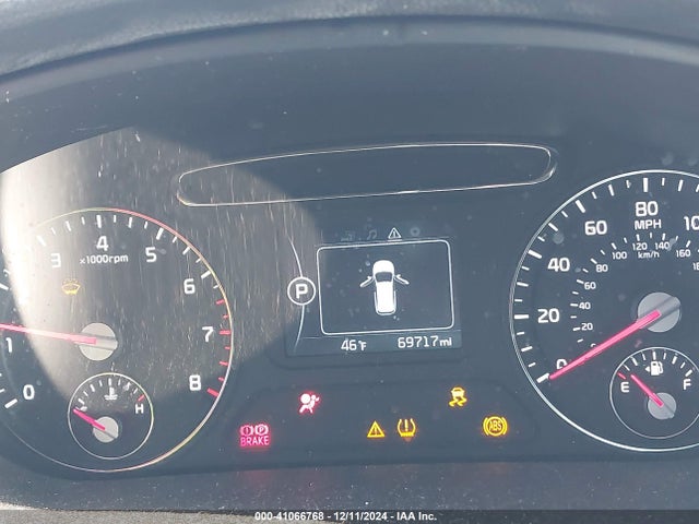 5XYPG4A57GG129837 KIA Sorento 3.3l Lx