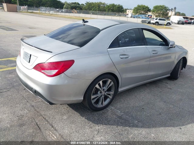 WDDSJ4EB2JN556800 Mercedes-Benz CLA 250