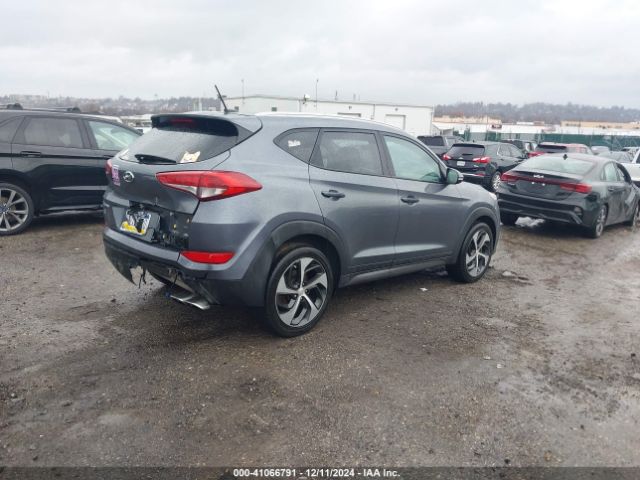 KM8J3CA22GU080932 Hyundai Tucson Sport