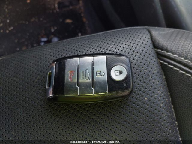 KNAFZ5A3XF5300806 KIA FORTE SX
