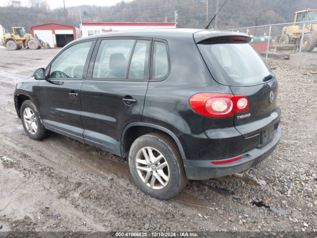 2011 VOLKSWAGEN TIGUAN WVGAV7AX6BW526008 Photo 2