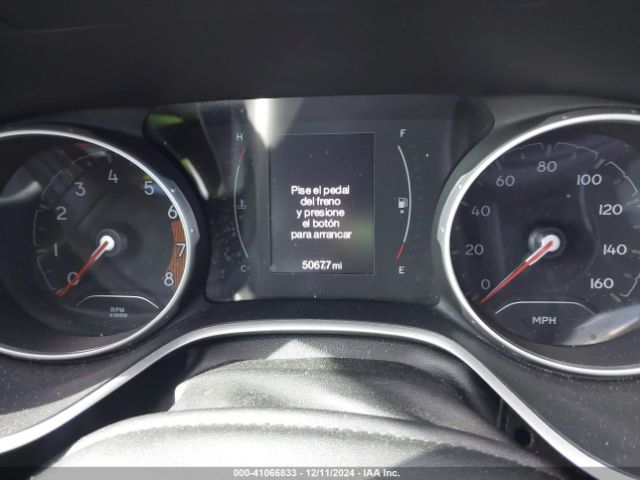 3C4NJDBB9KT596823 Jeep Compass Latitude 4x4