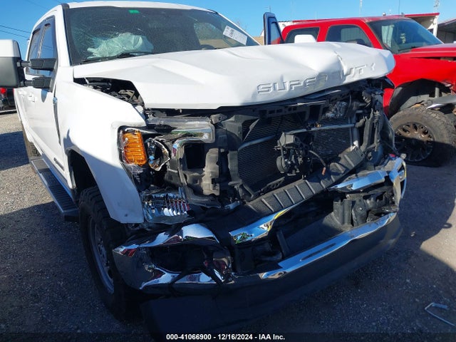 1FT7W2BT2MEC57072 Ford F-250 Lariat