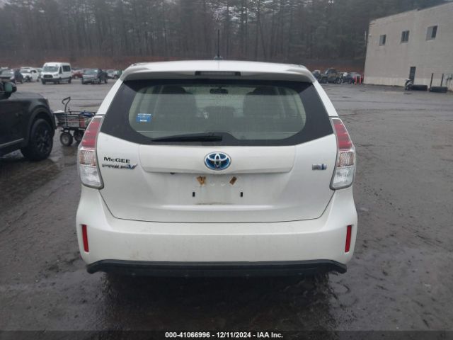 JTDZN3EU0FJ021732 Toyota Prius V Three