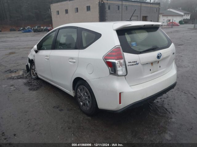 JTDZN3EU0FJ021732 Toyota Prius V Three