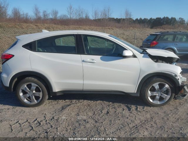 3CZRU6H31NM742290 Honda Hr-v Awd Lx