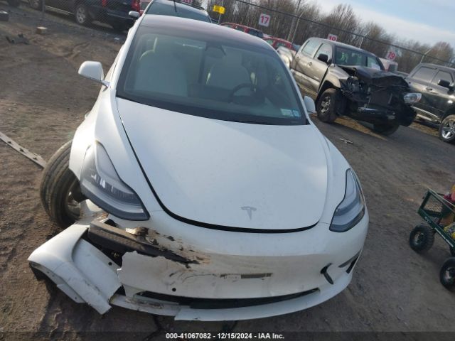 5YJ3E1EB0JF101198 Tesla Model 3 Long Range/performance