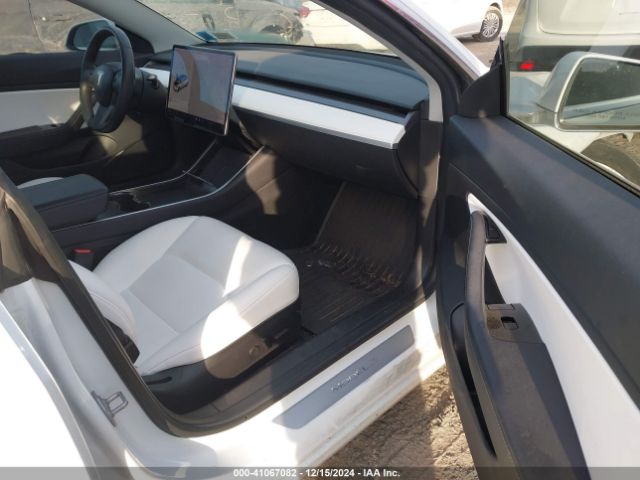 5YJ3E1EB0JF101198 Tesla Model 3 Long Range/performance