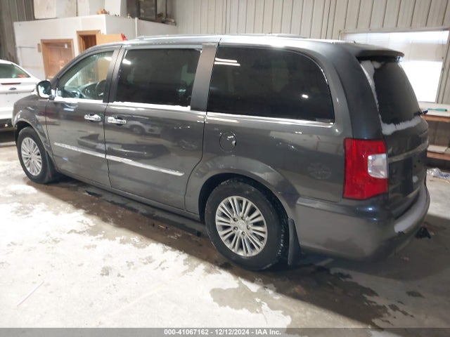 2C4RC1CG5GR303661 Chrysler Town & Country Touring-l Anniversary Edition