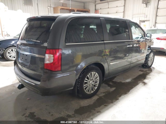 2C4RC1CG5GR303661 Chrysler Town & Country Touring-l Anniversary Edition