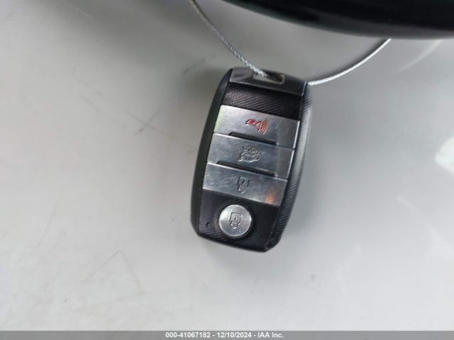 5XYKU4A74FG642093 KIA Sorento Ex V6