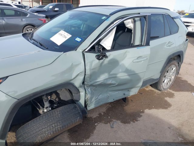 2T3A1RFV4NW312754 Toyota Rav4 Xle Premium