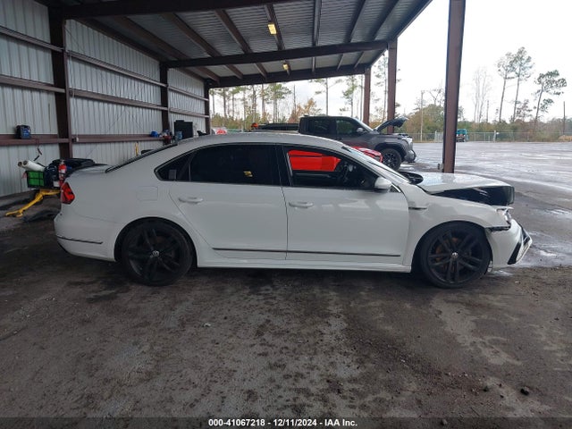 1VWDT7A36HC076551 Volkswagen Passat 1.8t R-line