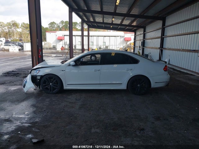 1VWDT7A36HC076551 Volkswagen Passat 1.8t R-line