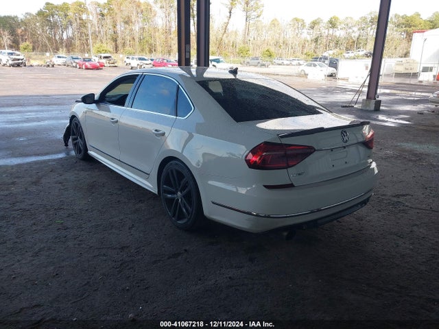 1VWDT7A36HC076551 Volkswagen Passat 1.8t R-line