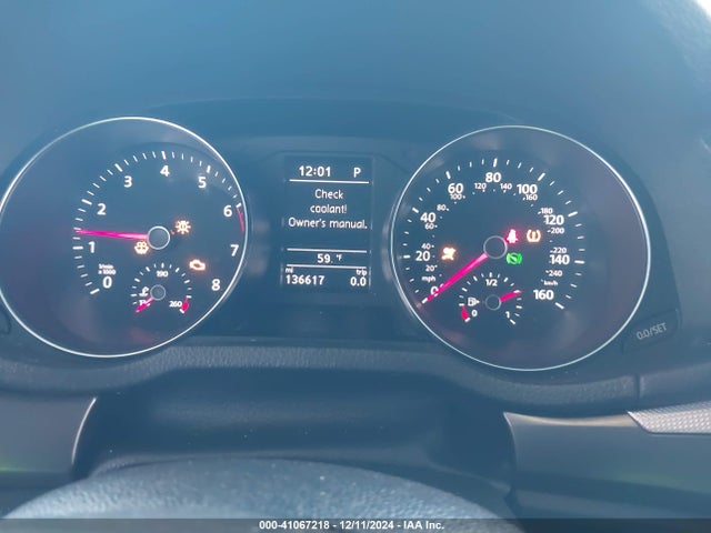 1VWDT7A36HC076551 Volkswagen Passat 1.8t R-line