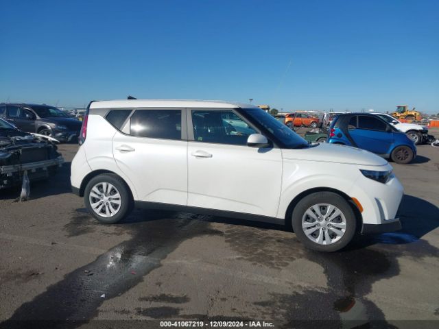 KNDJ23AU4P7845484 KIA SOUL LX