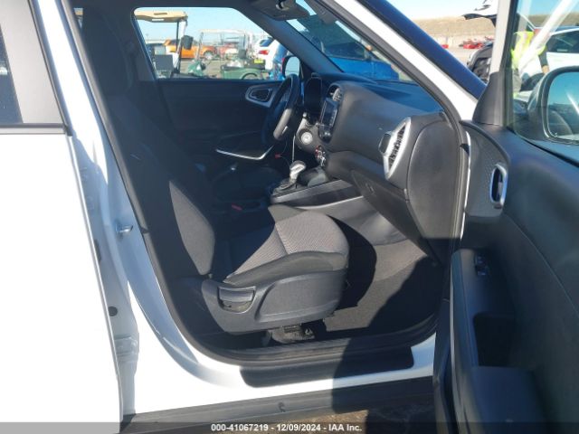 KNDJ23AU4P7845484 KIA SOUL LX