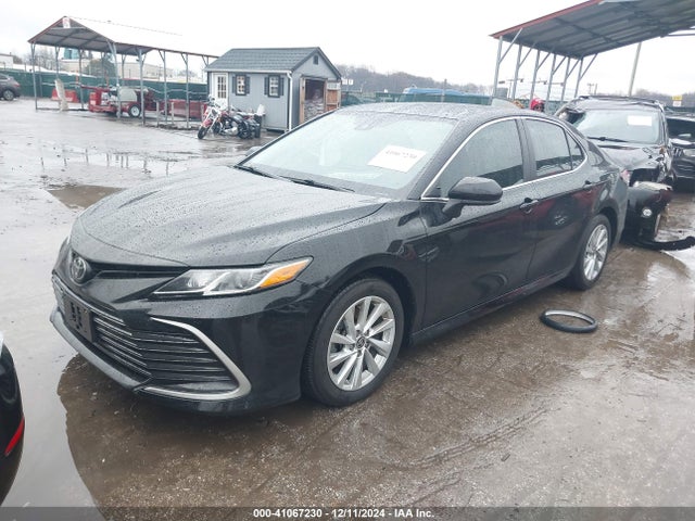 Toyota CAMRY LE 2023 4T1C11AK6PU752896 Image 2
