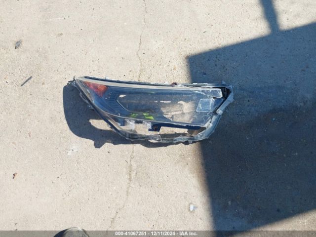 2T3H1RFV8KW048836 Toyota RAV4 LE