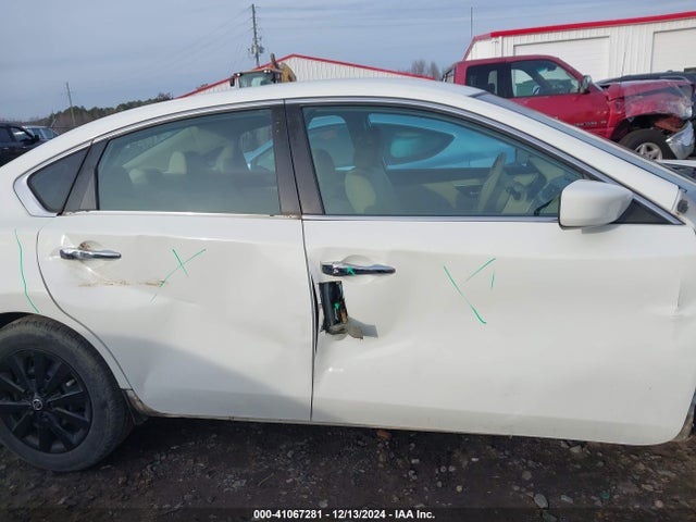 Nissan Altima 2.5 S 2017 1N4AL3AP1HC276745 Image 14