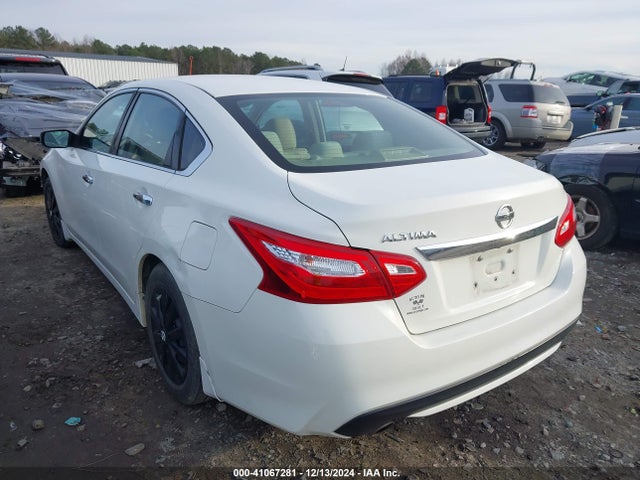 Nissan Altima 2.5 S 2017 1N4AL3AP1HC276745 Image 3