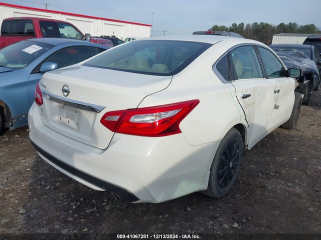 Nissan Altima 2.5 S 2017 1N4AL3AP1HC276745 Image 4